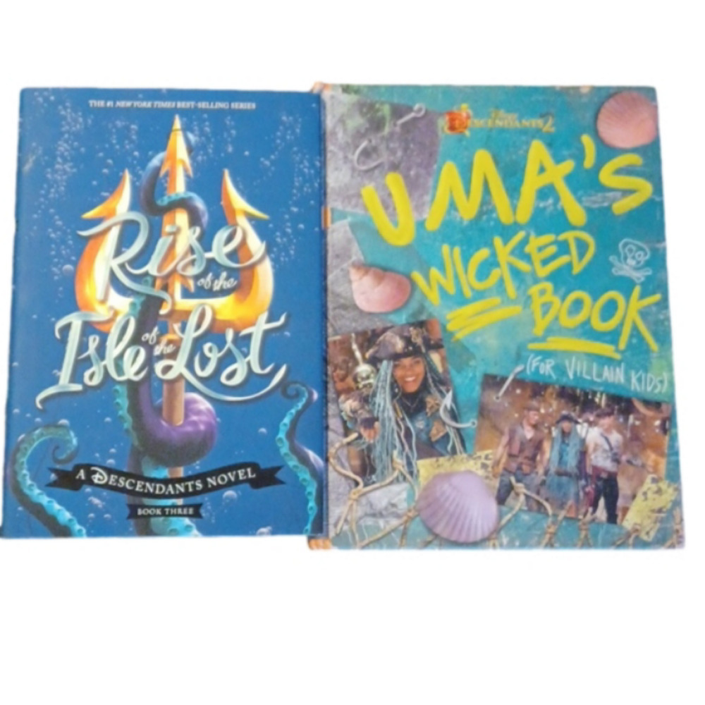DESCENDANT 2,  UMMA'S WICKED BOOK,RISE OF THE ISLE OF THE LOST.
